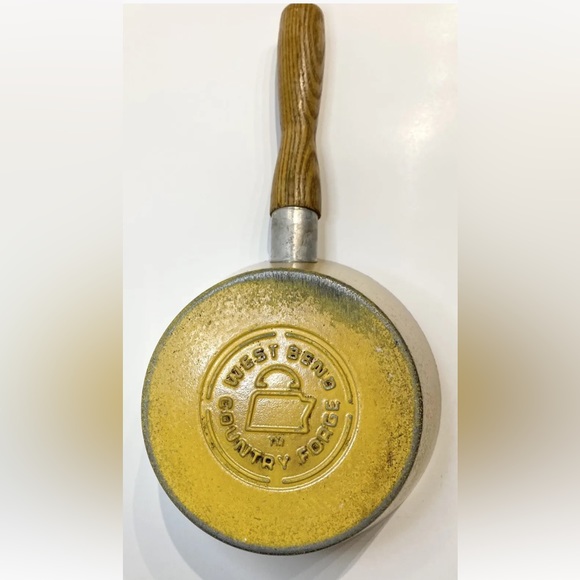 VINTAGE West Bend Country Forge Harvest Gold Heavy Aluminum Sauce Pot Pan 6 Cook - Picture 1 of 4